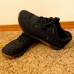 NOBULL women’s size 7.5